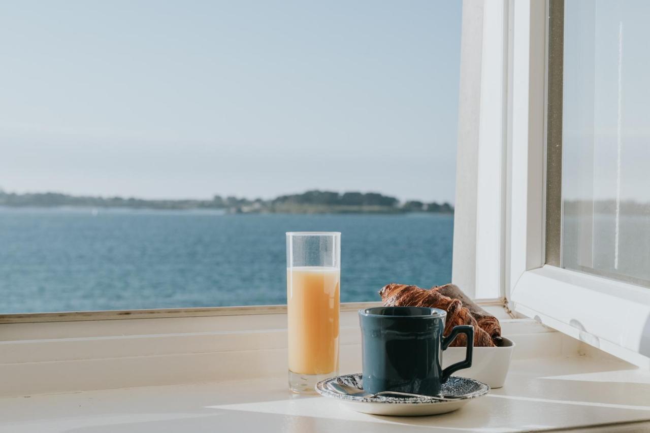 Hotel Aux Tamaris - Vue Mer 로스코프 외부 사진