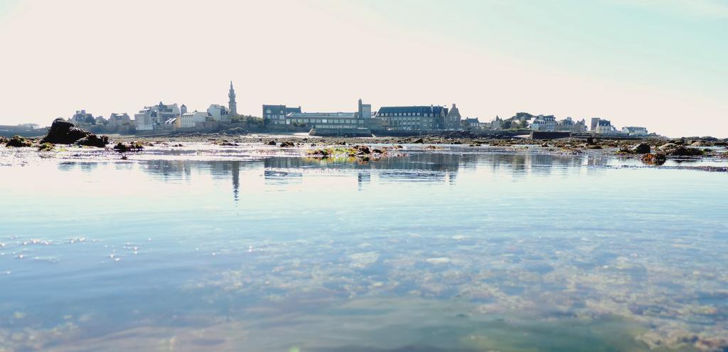 Hotel Aux Tamaris - Vue Mer 로스코프 외부 사진