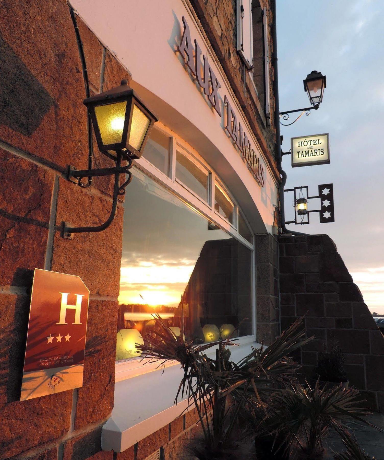 Hotel Aux Tamaris - Vue Mer 로스코프 외부 사진